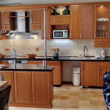 Apartmany Pod Baruncinou Skolou Česká Skalice Exterior foto