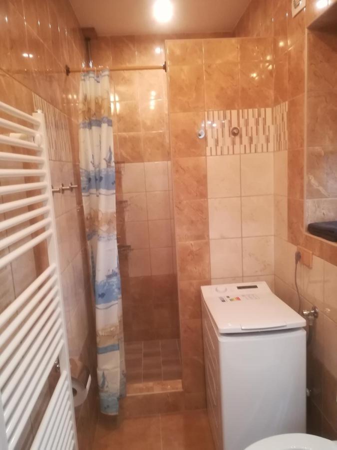 Apartmany Pod Baruncinou Skolou Česká Skalice Exterior foto
